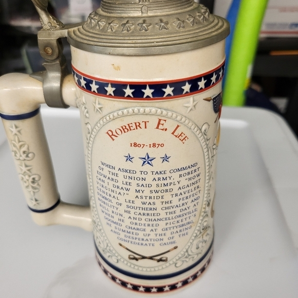Patriotic Ceramic Beer Stein with Pewter Lid Robert E. Lee Limited Edition D0698 - Picture 4 of 15
